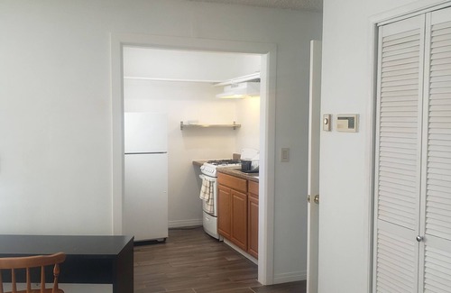 Chatsworth Apartment | Cozy studio in fabulous Los Angeles with AC, WiFi