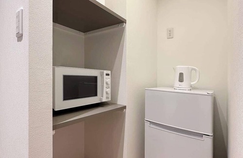 Hiroshima City Centre Apartment | Cozy Studio in Hiroshima | Breakfast Included