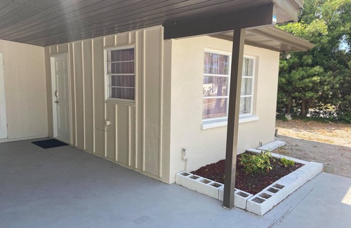 Trailer Estates House | Cozy Studio in Quiet Neighborhood