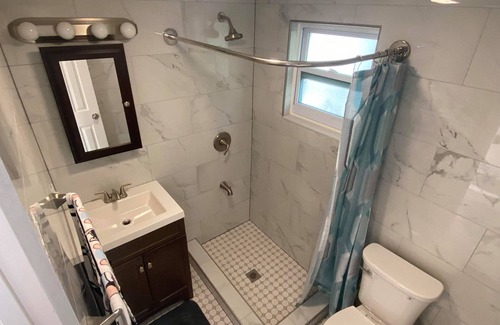Trailer Estates House | Cozy Studio in Quiet Neighborhood
