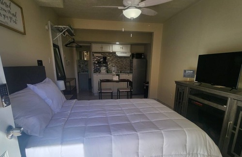 Sugar Hill Apartment | Cozy Studio in Superb Sugar Hill with WiFi, AC