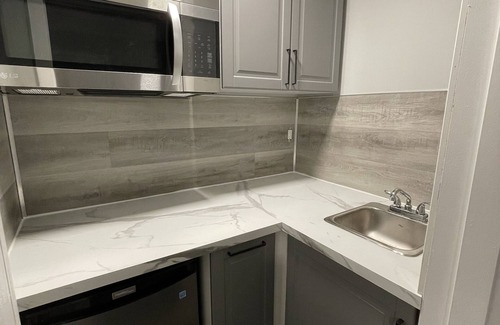 Durham Region Apartment | Cozy studio in the heart of the city