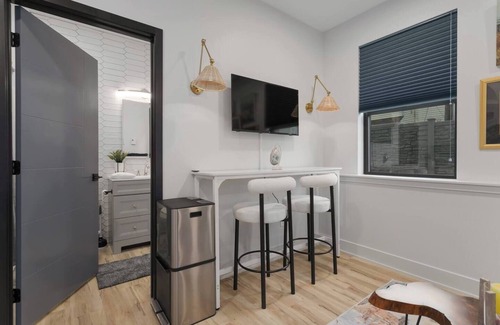Kansas City Apartment | Cozy Studio in the Crossroads | 69