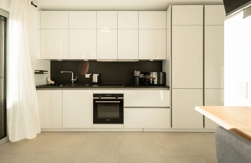 Gasperich Apartment | Cozy Studio Near Cloche d'Or w/Balcony & Wi-Fi