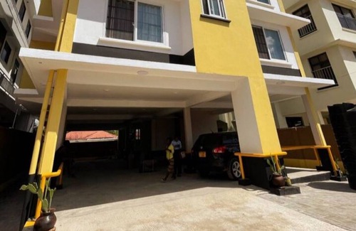 Mikocheni Apartment | Cozy studio Penthouse with AC and WiFi in welcoming Dar es Salaam