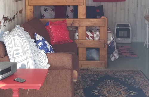 Antlers Apartment | Cozy studio pet friendly cabin- private lake - fishing & swim - Cowgirl Cabin