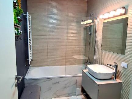 Tractorul Apartment | Cozy Studio