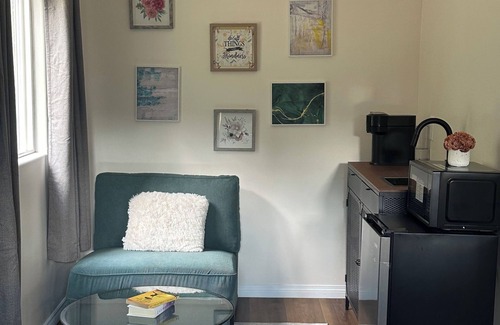 Hope Apartment | Cozy Studio Room + Private Bathroom