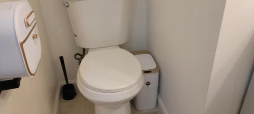 Calverton Apartment | Cozy Studio Walk to Shops, Quick Drive to DC