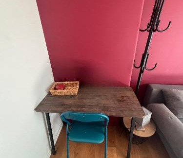L'Ile-Saint-Denis Apartment | Cozy Studio with in paris