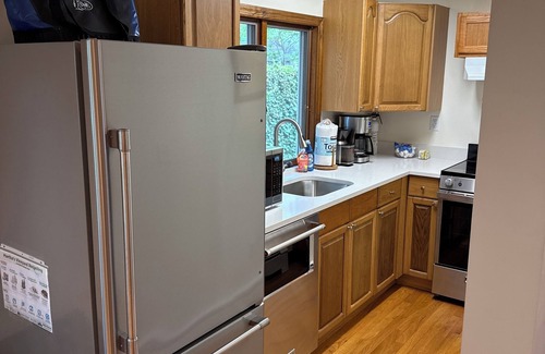 Vineyard Haven Apartment | Cozy studio with AC,WiFi, full kitchen, private entry great for couples vacation