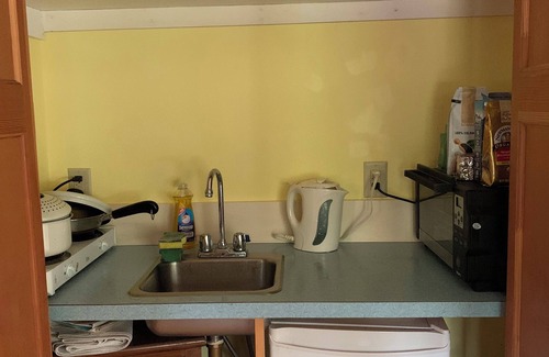 Southold Apartment | Cozy studio with WiFi and AC in welcoming Southold