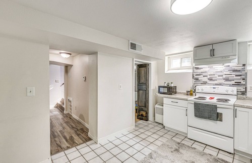 Sturgis House | Cozy Sturgis Retreat - Walk to Main St & Saloons!