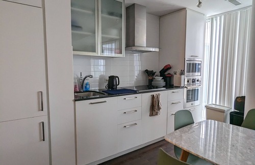 Toronto Entertainment District Condo | Cozy + Stylish Apartment in Heart of Downtown Toronto
