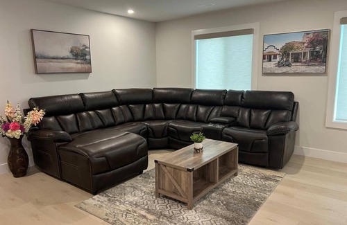 Prince George House | Cozy Suite in a New Division close to the University