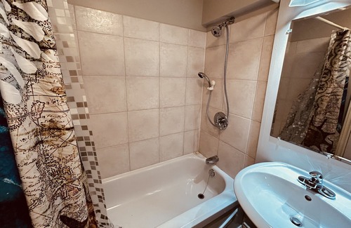 Maugerville Apartment | Cozy suite in the woods. 15min to Grand lake, 6min to amenities. Pet friendly!!