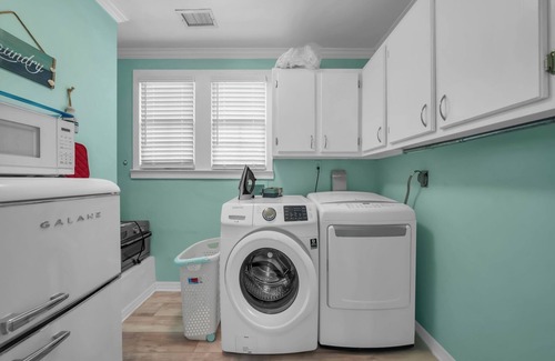 Gulf Breeze Apartment | Cozy Suite w/Private Pool minutes from Navarre Beach!