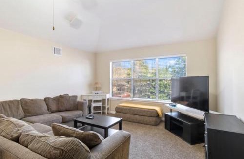 Scofield Farms Apartment | Cozy Sunterro Serenity in North Austin Pet Friendly