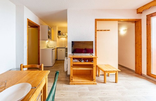 Saint-Francois-Longchamp Apartment | Cozy T3 for 6 with balcony, Saint-François-Longchamp