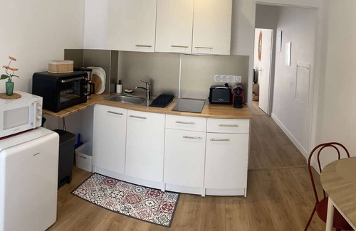Bidart Apartment | Cozy T1 Bis in Bidart - 2 Guests, 900m from the Beach, Terrace & Spa, Quiet Area