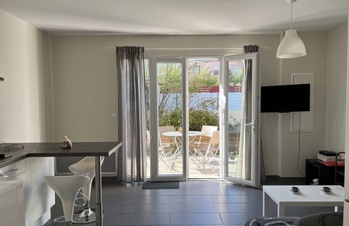 Cambo-les-Bains Apartment | Cozy T1 bis in Cambo-les-Bains: Terrace, Private Parking, Pet Friendly, 10 Min to Town & Thermal Spa