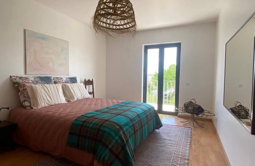 Grandola Apartment | Cozy T1 with large balcony, in the center of Villa Grandola