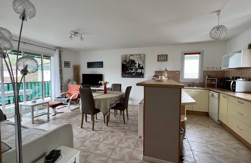 Cambo-les-Bains Apartment | Cozy T2 Apartment in Cambo-les-Bains with Terrace and Parking, Near Center and Spa