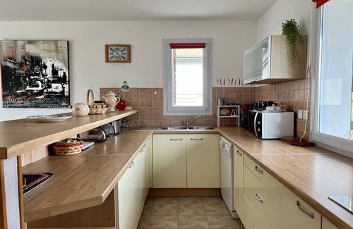 Cambo-les-Bains Apartment | Cozy T2 Apartment in Cambo-les-Bains with Terrace and Parking, Near Center and Spa