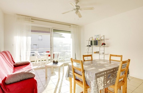 Biscarrosse Plage Apartment | Cozy T3 with Balcony, 50m from Ocean, Parking Included, Sleeps 4