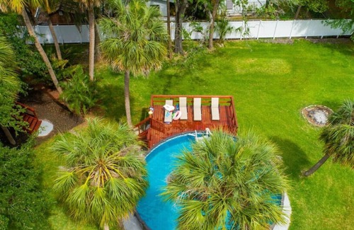 Riverview House | Cozy Tampa Bay Waterfront Guest House with Pool