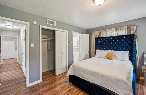 Temple House | Cozy Temple Home - Fenced Yard & Wi-Fi home