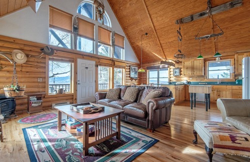 Victor Cabin | Cozy Teton Cabin