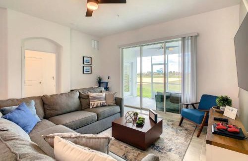 Four Corners House | Cozy Thematic 2BR with Console & Private Game Room