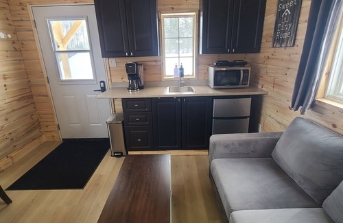 Matheson Cabin | Cozy Tiny Cabin | Escape the City