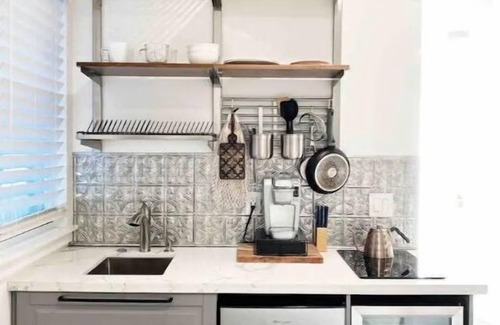 Paradise Valley Apartment | Cozy Tiny studio 20Min to DwTn SF & 7min to SFO