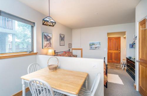 Telluride House | Cozy Tomboy Studio with private deck