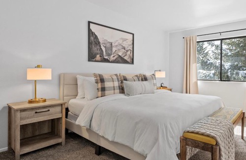 Kimball Junction Apartment | Cozy Top Floor Condo with Mountain Views