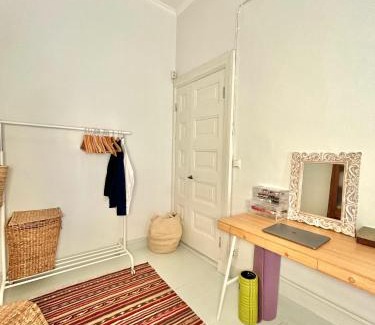 Punavuori Apartment | Cozy Top-Floor Studio in Trendy Punavuori, Quiet & Central