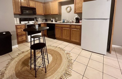 Radcliff House | Cozy Townhome 10 minutes from Fort Knox!
