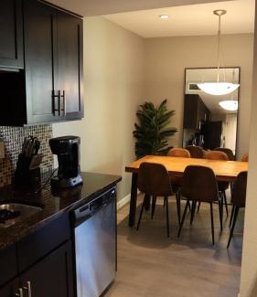 South Scottsdale House | Cozy Townhome Close to Old Town