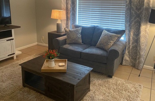 Sikeston House | Cozy townhouse minutes from Historic Downtown Sikeston