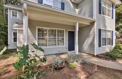 Sharpsburg House | Cozy Trailside Retreat near lake & Peachtree City