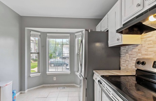 Fairland House | Cozy & Tranquil Getaway: Deck, Yard, Free Parking!