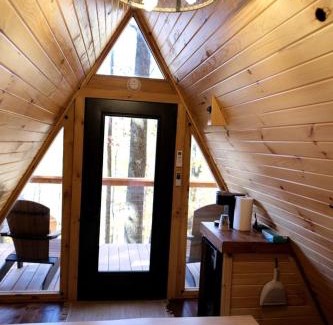 Scio Ski Chalet | Cozy Tree Cabin with Wonderful Views from the Deck in Ohio