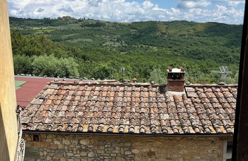 Duddova House | Cozy Tuscan Town house with Classic/Modern touch. Superb for travelers of Italy