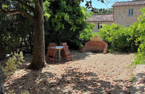 Duddova House | Cozy Tuscan Town house with Classic/Modern touch. Superb for travelers of Italy