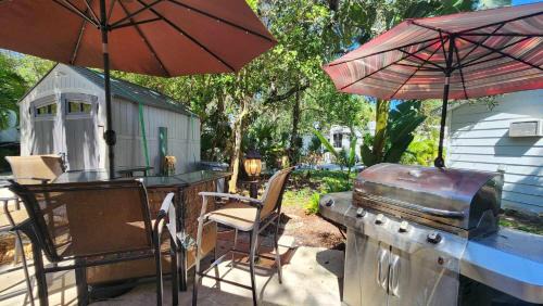 River Ranch Other | Cozy two bedroom and two full bath with golf cart