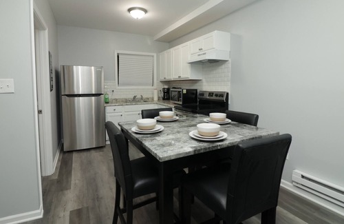 Calumet City Apartment | Cozy Two Bedroom Condo