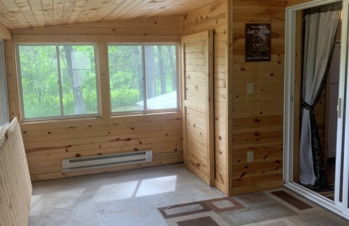 New Lisbon Cabin | Cozy two bedroom cabin with indoor fireplace
