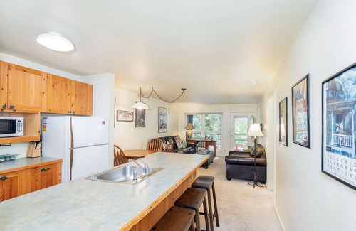 Telluride Condo | Cozy two bedroom in the middle of it all!